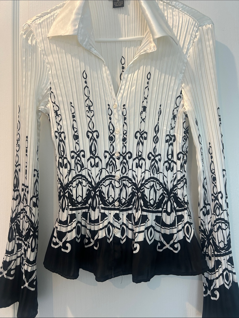 Vintage Sunny Leigh White and Black Printed pleated Button-Down Blouse xl - Picture 3 of 4